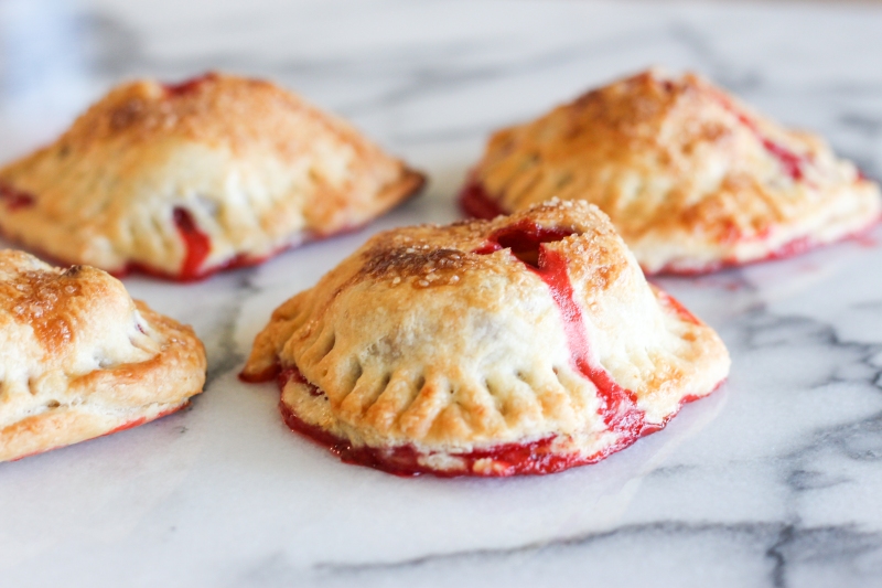 strawberry-hand-pies
